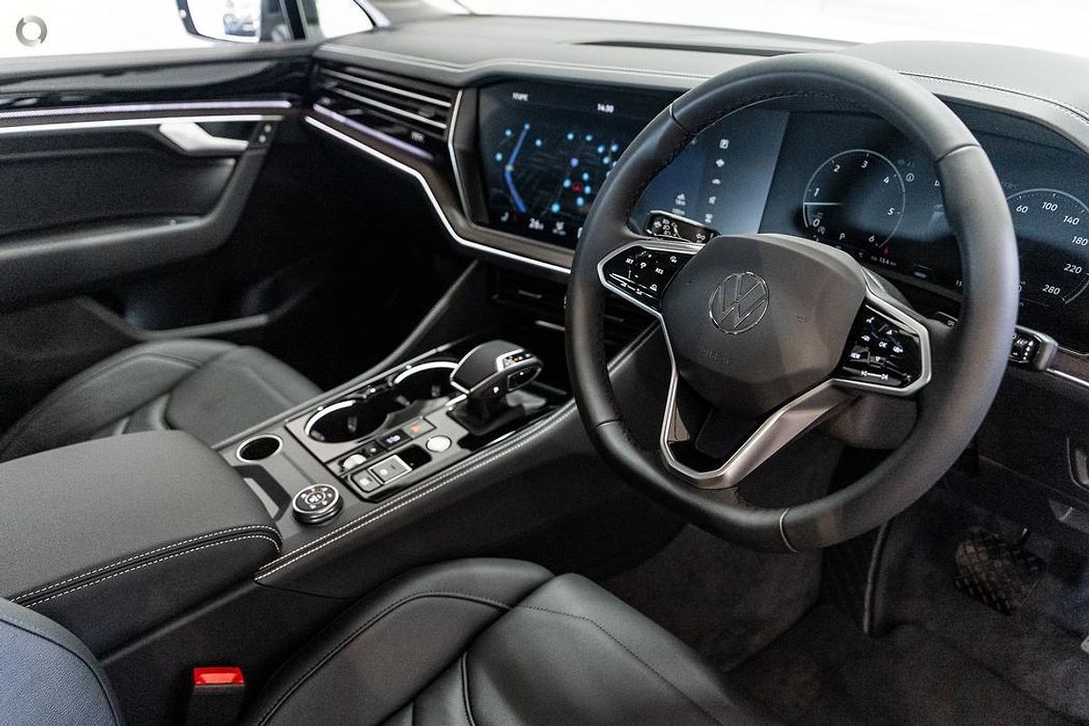 2024 Volkswagen Touareg 170TDI RC