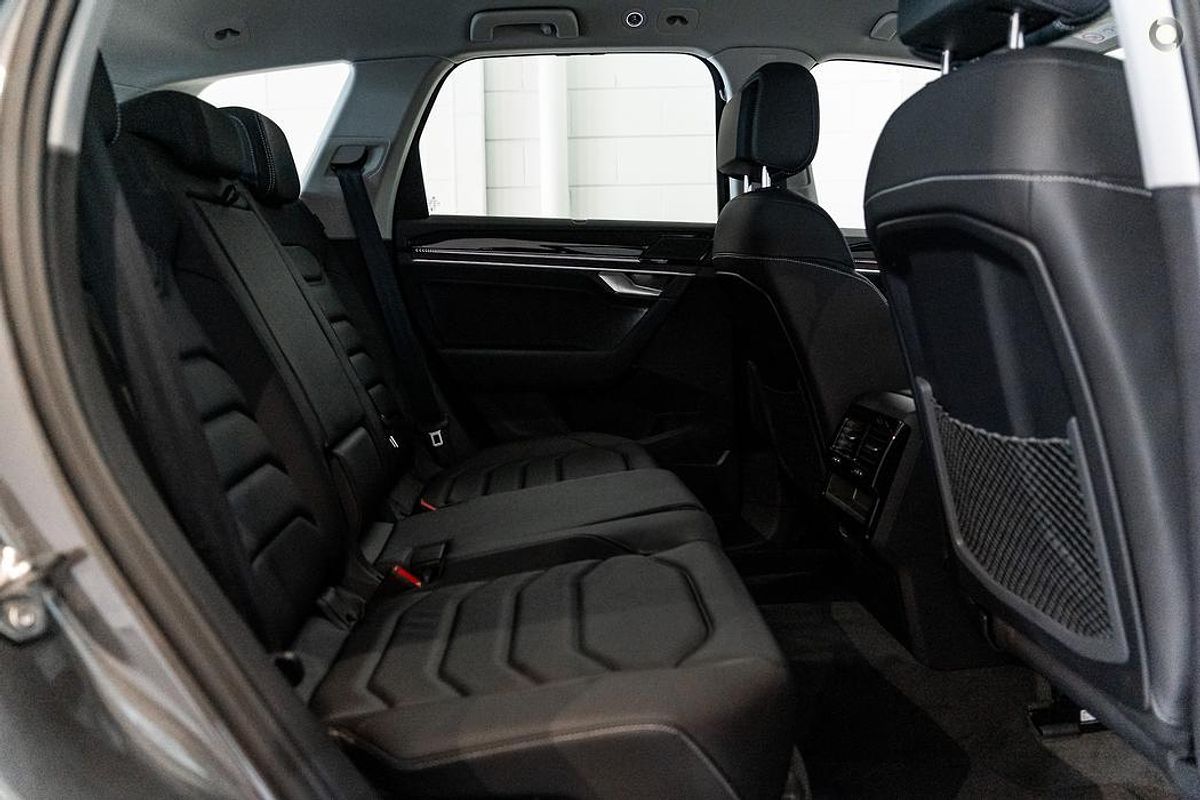 2024 Volkswagen Touareg 170TDI RC