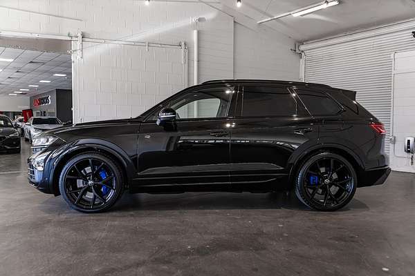 2024 Volkswagen Touareg R RC