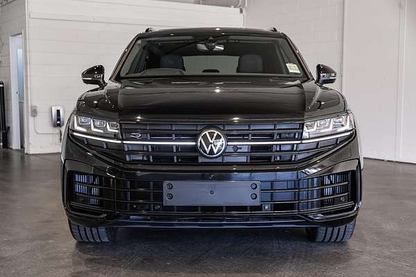 2024 Volkswagen Touareg R RC