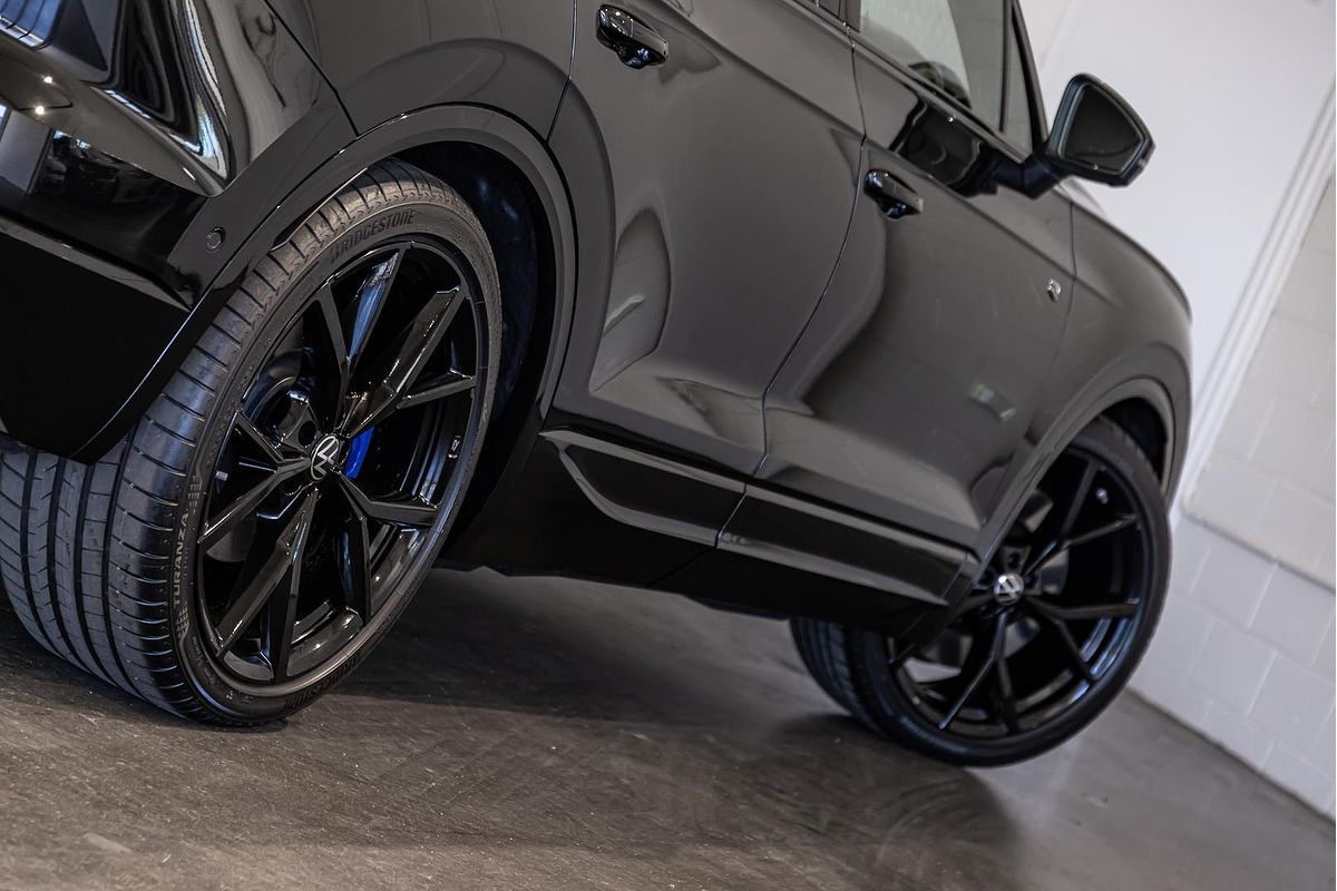 2024 Volkswagen Touareg R RC