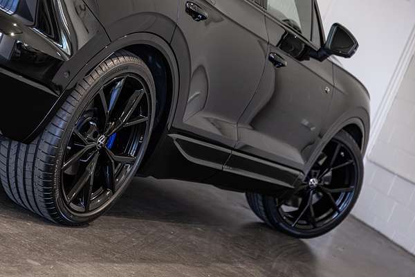 2024 Volkswagen Touareg R RC
