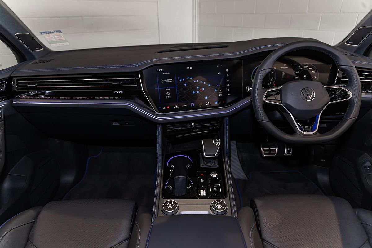2024 Volkswagen Touareg R RC