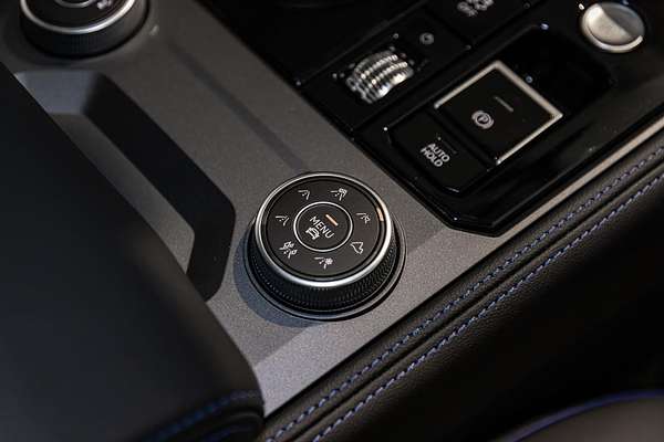 2024 Volkswagen Touareg R RC
