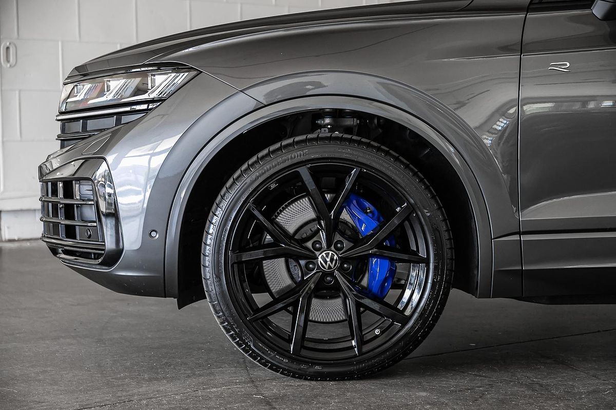 2024 Volkswagen Touareg R RC