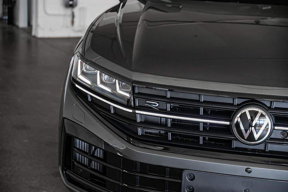 2024 Volkswagen Touareg R RC