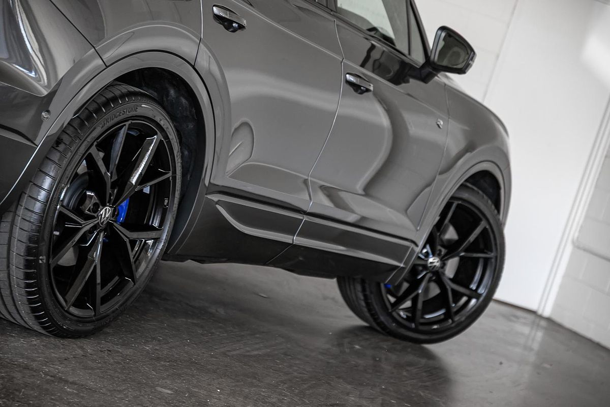 2024 Volkswagen Touareg R RC