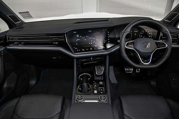2024 Volkswagen Touareg R RC