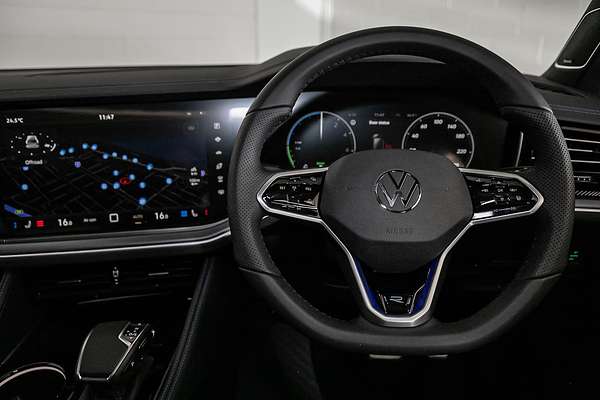 2024 Volkswagen Touareg R RC