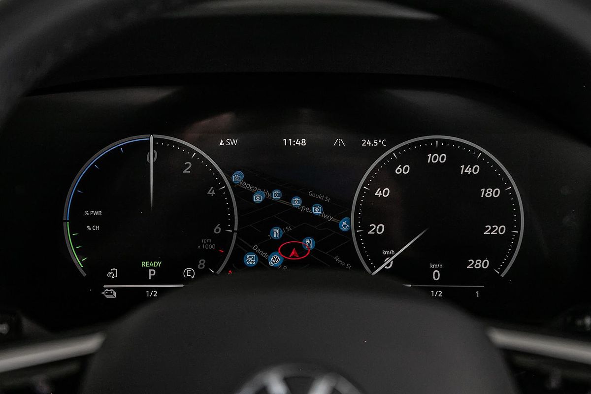 2024 Volkswagen Touareg R RC