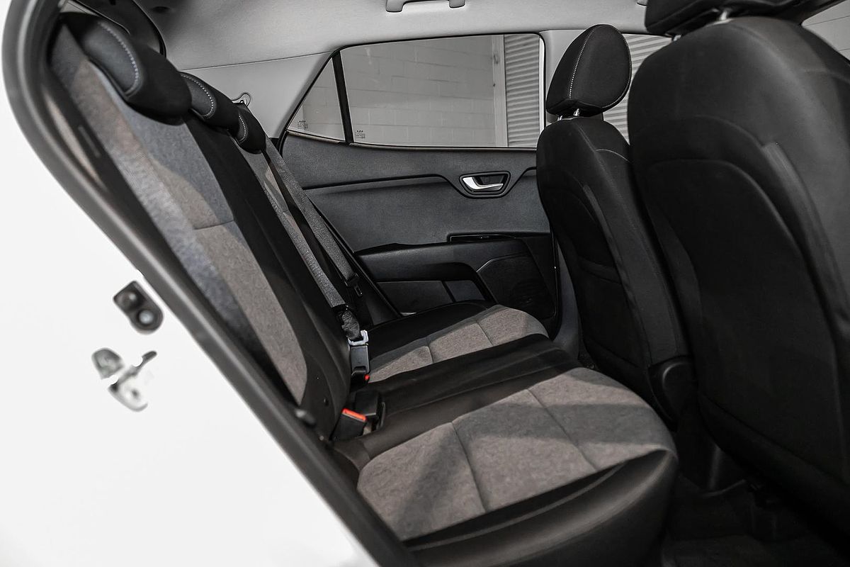 2023 Kia Stonic S YB