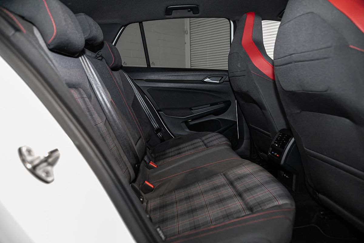 2021 Volkswagen Golf GTI 8