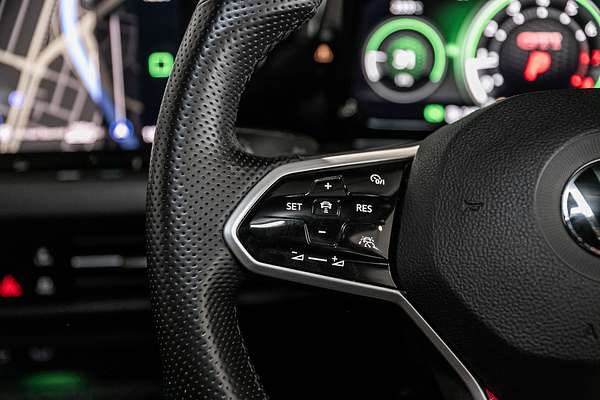 2021 Volkswagen Golf GTI 8