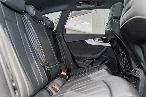 2021 Audi A4 45 TFSI S line B9