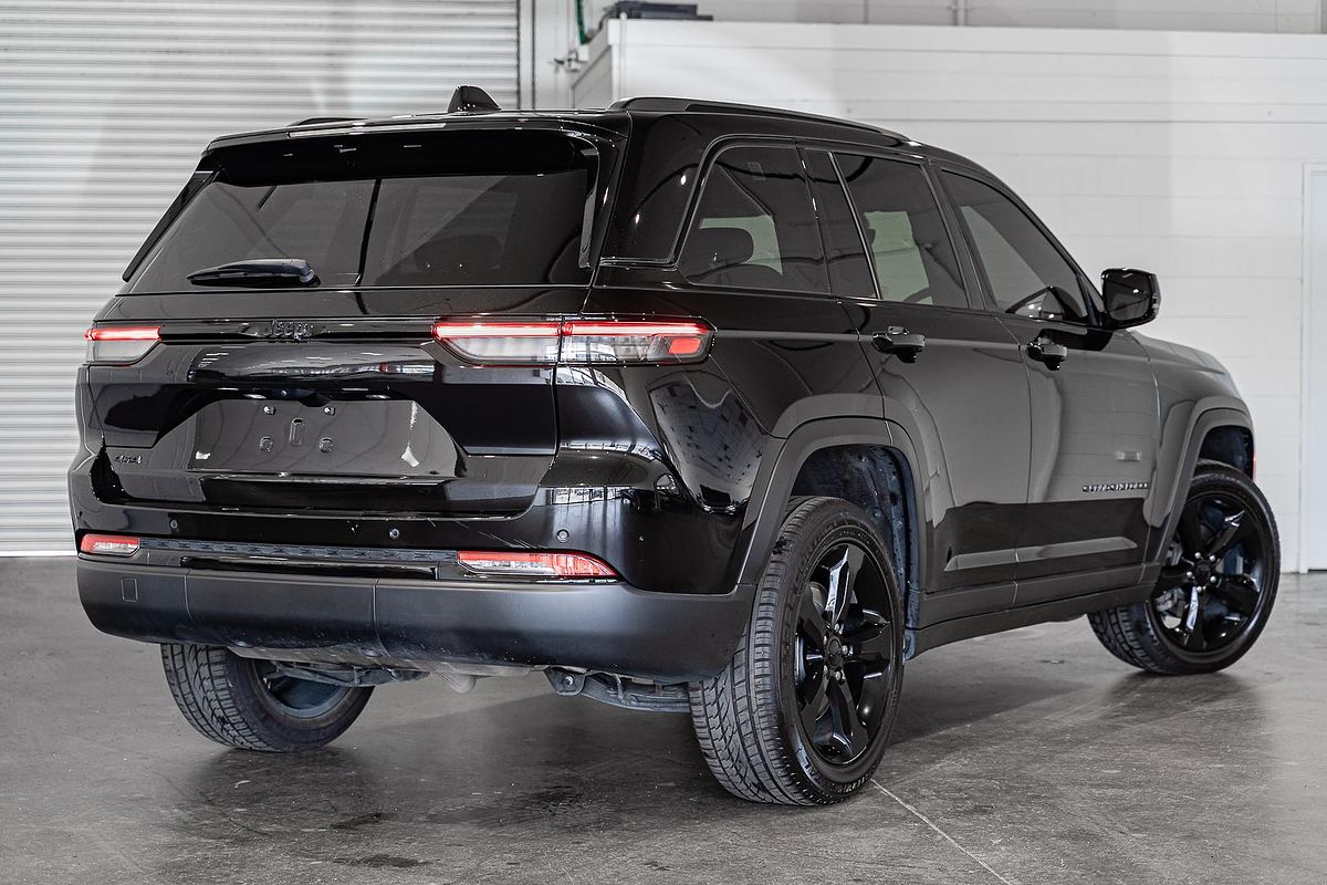 2023 Jeep Grand Cherokee Night Eagle WL