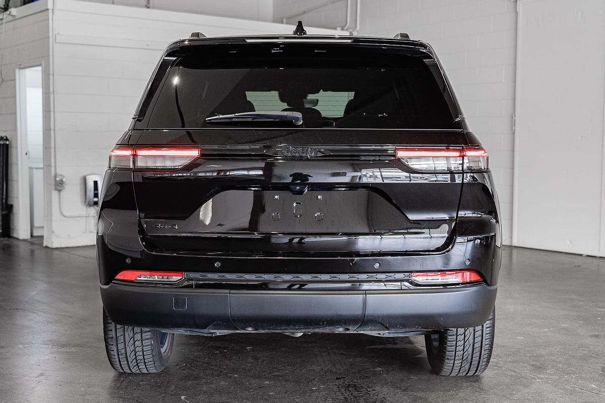 2023 Jeep Grand Cherokee Night Eagle WL