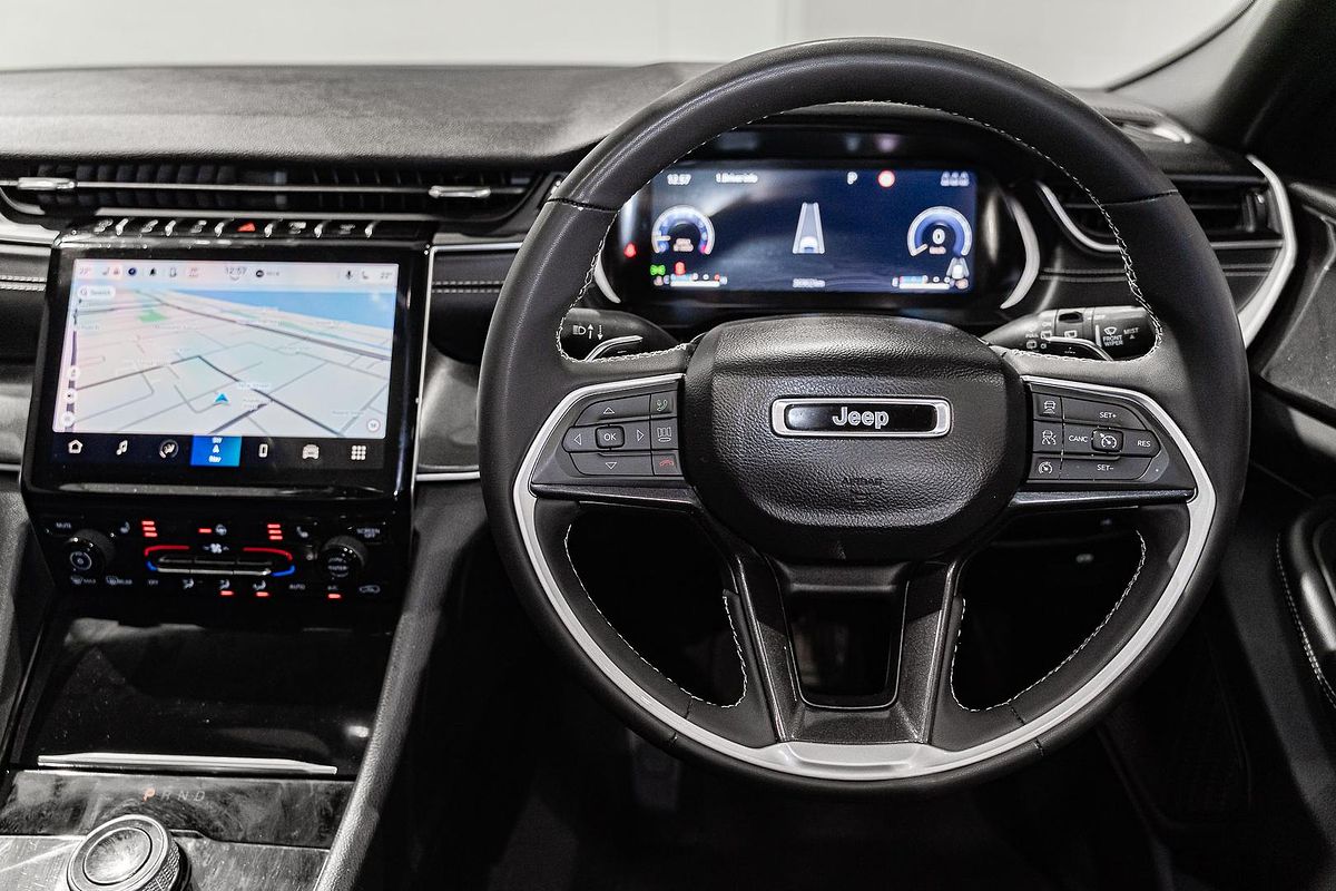 2023 Jeep Grand Cherokee Night Eagle WL