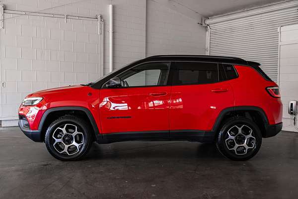 2022 Jeep Compass Trailhawk M6