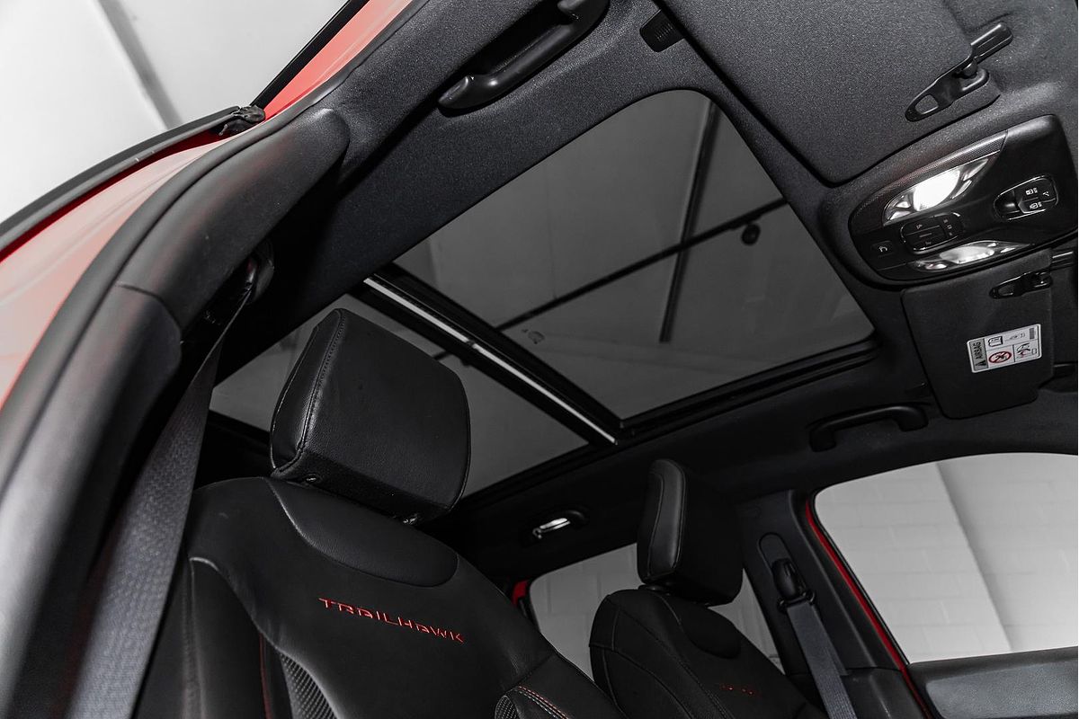 2022 Jeep Compass Trailhawk M6