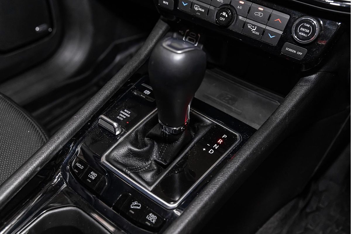 2022 Jeep Compass Trailhawk M6