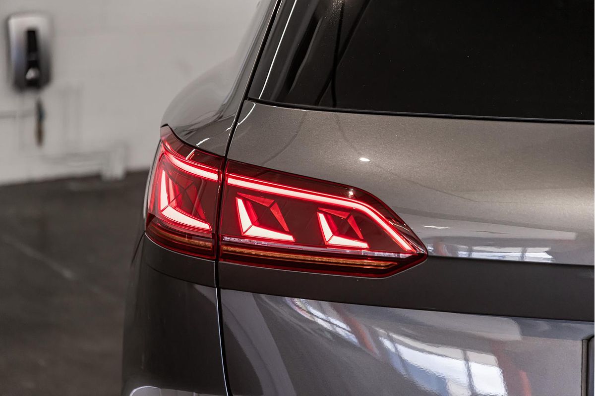 2021 Volkswagen Touareg 210TDI R-Line CR