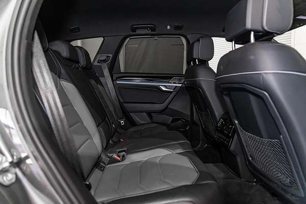 2021 Volkswagen Touareg 210TDI R-Line CR