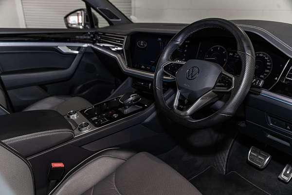 2021 Volkswagen Touareg 210TDI R-Line CR