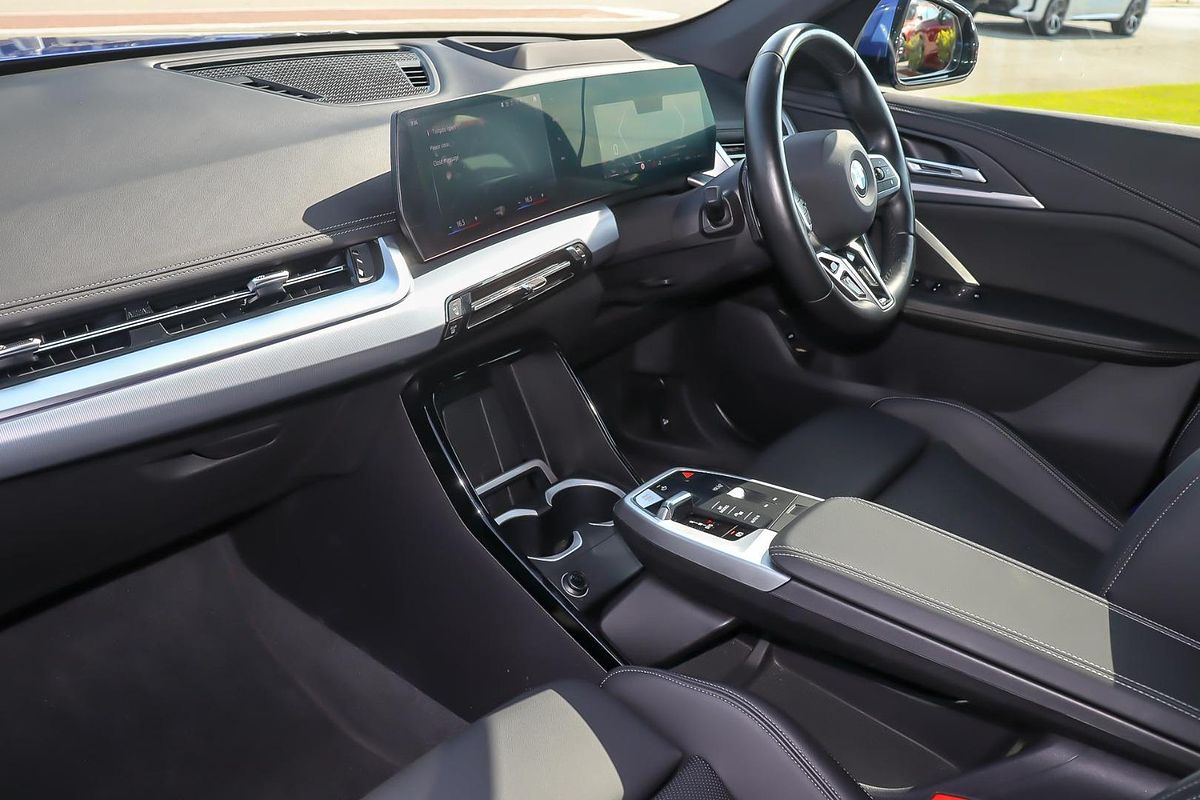 2023 BMW X1 xDrive20i U11