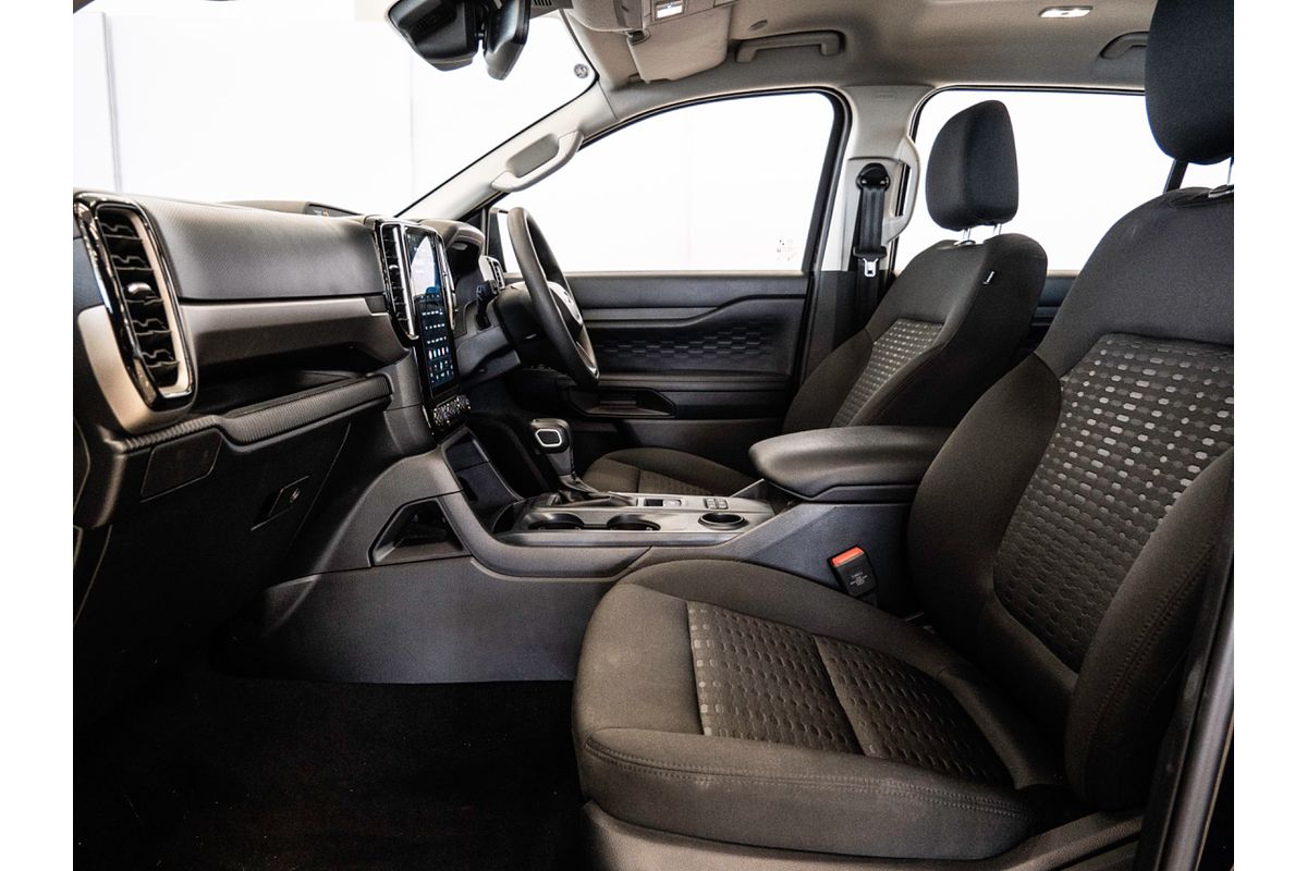 2024 Ford Everest Ambiente