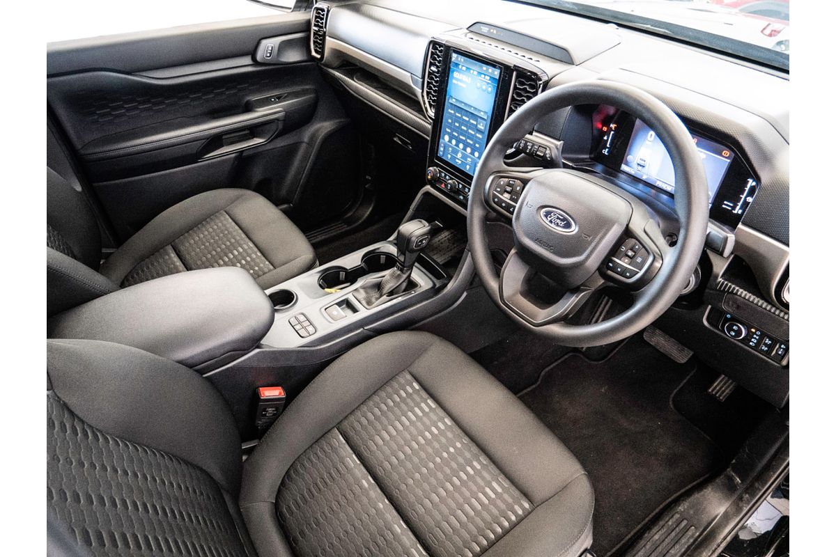 2024 Ford Everest Ambiente