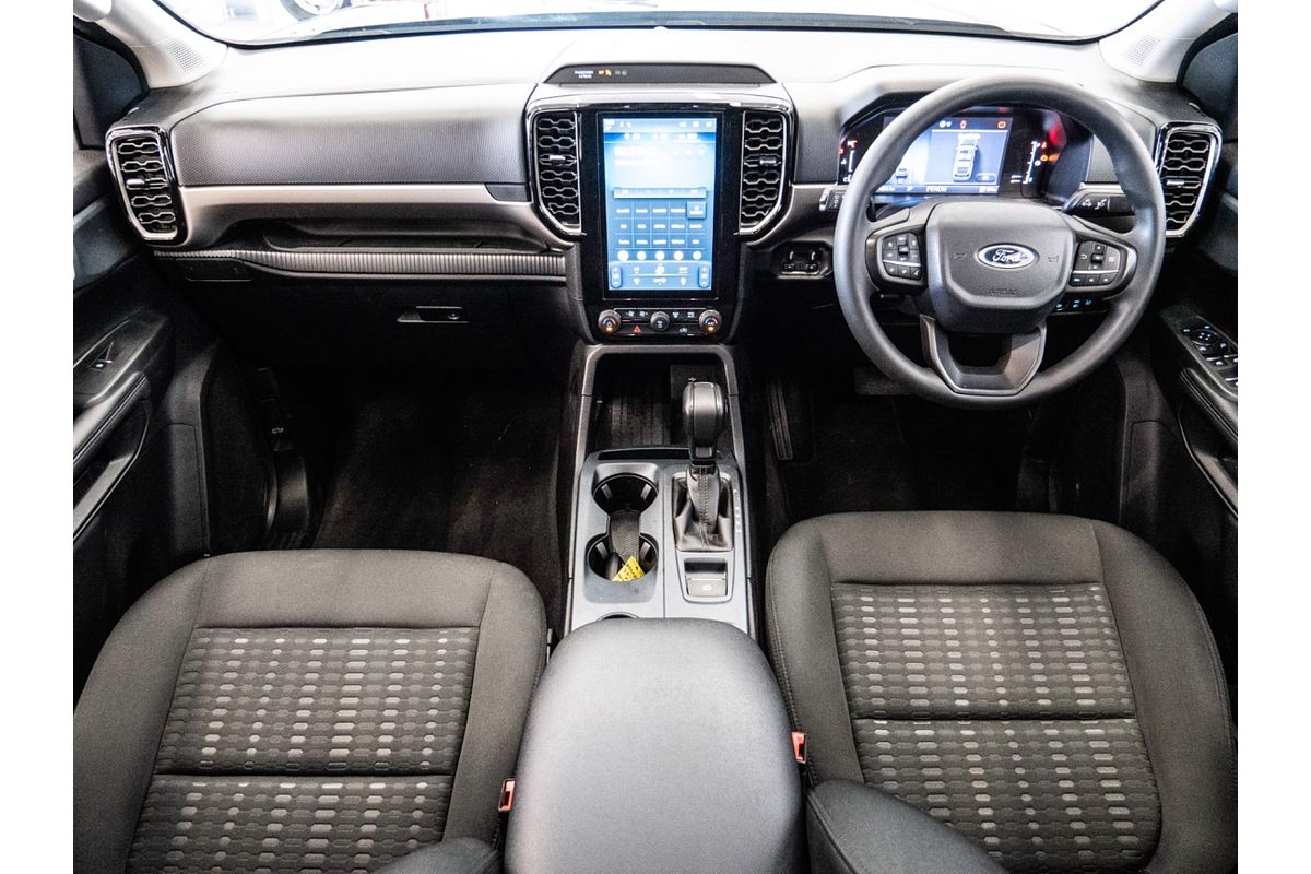 2024 Ford Everest Ambiente