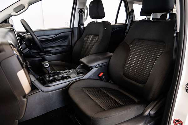 2024 Ford Everest Ambiente