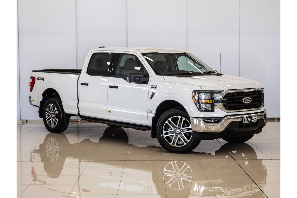2023 Ford F-150 XLT 4X4 LWB