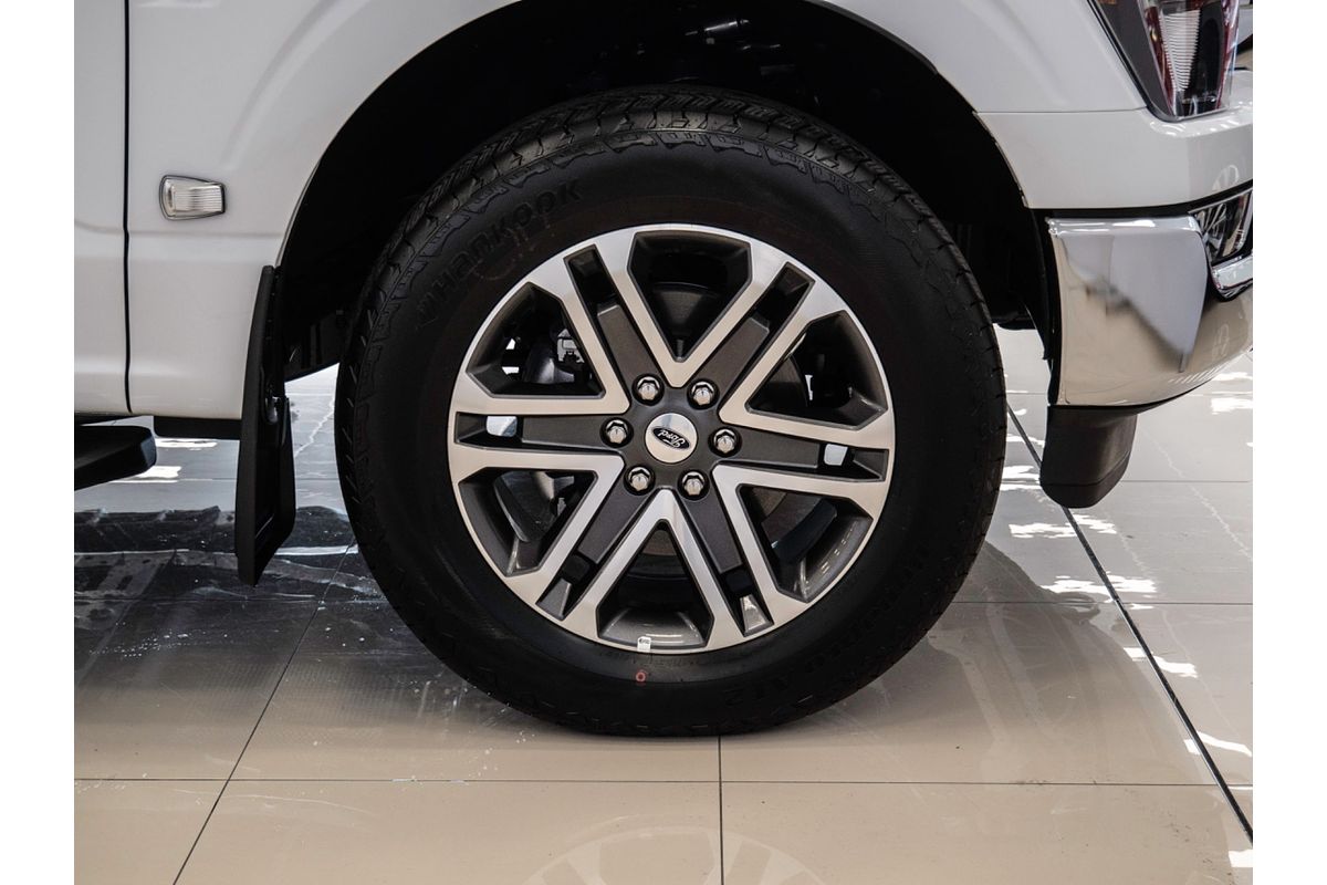 2023 Ford F-150 XLT 4X4 LWB