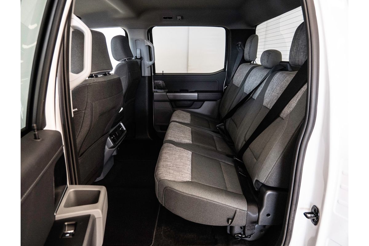 2023 Ford F-150 XLT 4X4 LWB