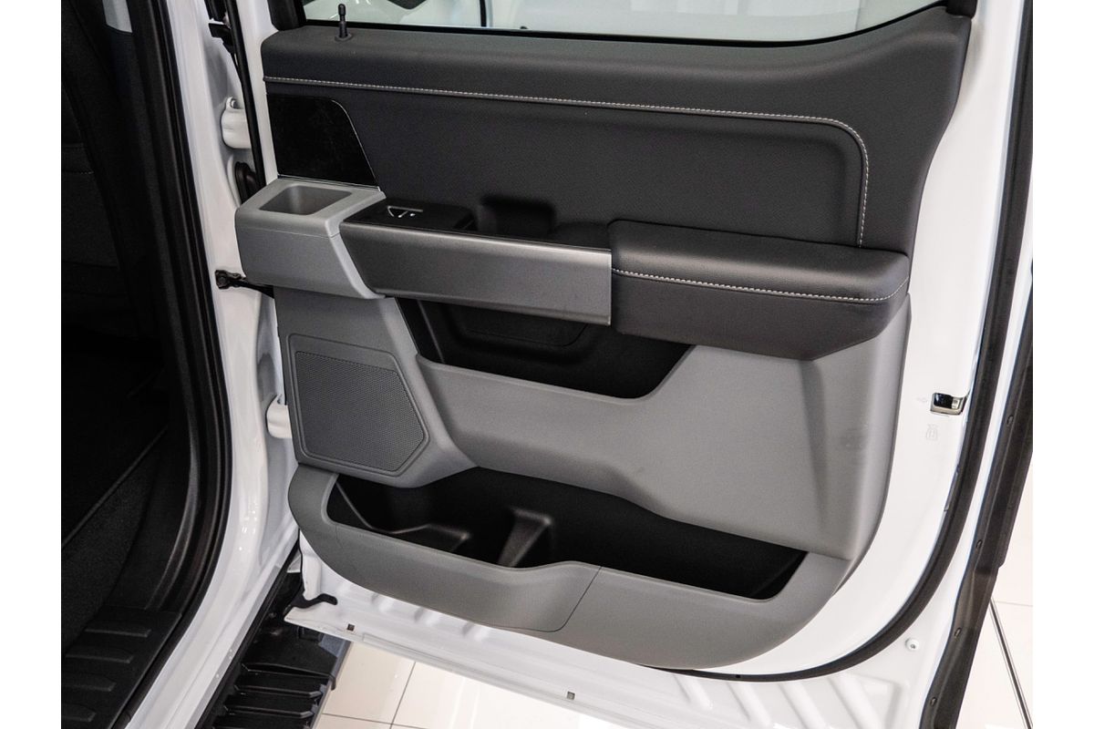 2023 Ford F-150 XLT 4X4 LWB