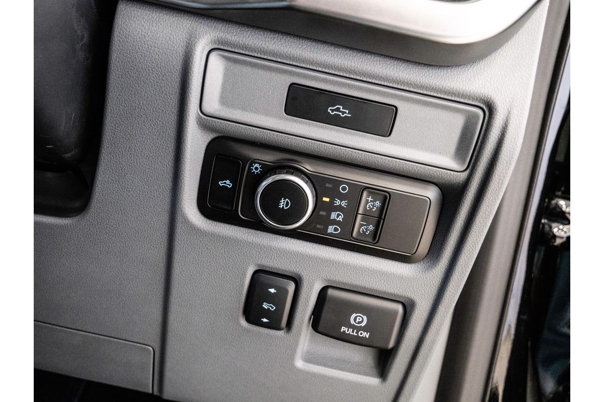 2023 Ford F-150 Lariat 4X4 SWB
