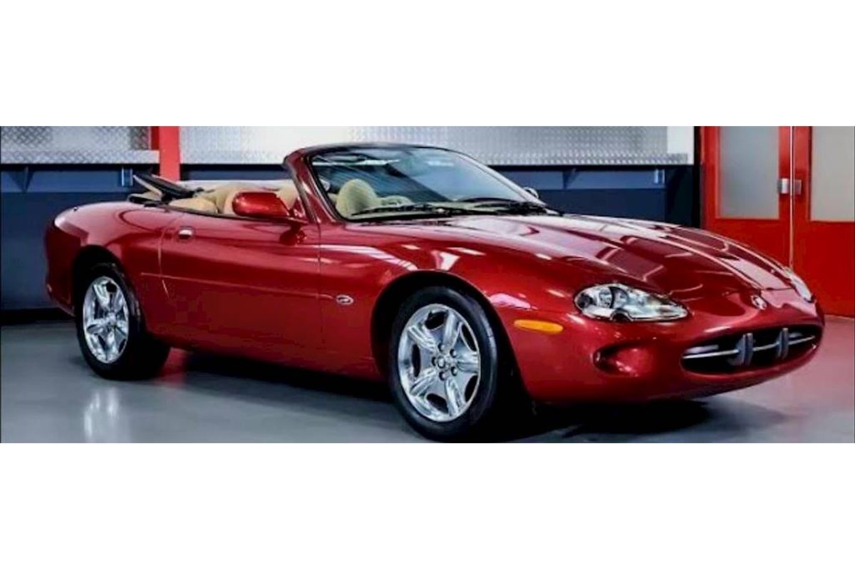 1998 Jaguar XK8 Classic