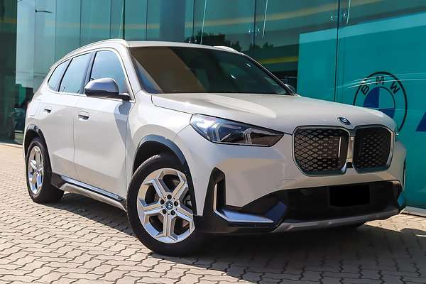 2024 BMW iX1 xDrive30 xLine U11