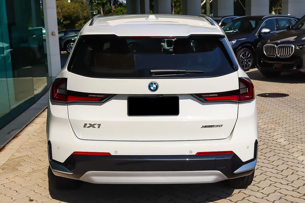 2024 BMW iX1 xDrive30 xLine U11