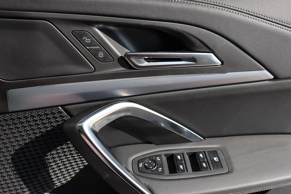 2024 BMW iX1 xDrive30 xLine U11