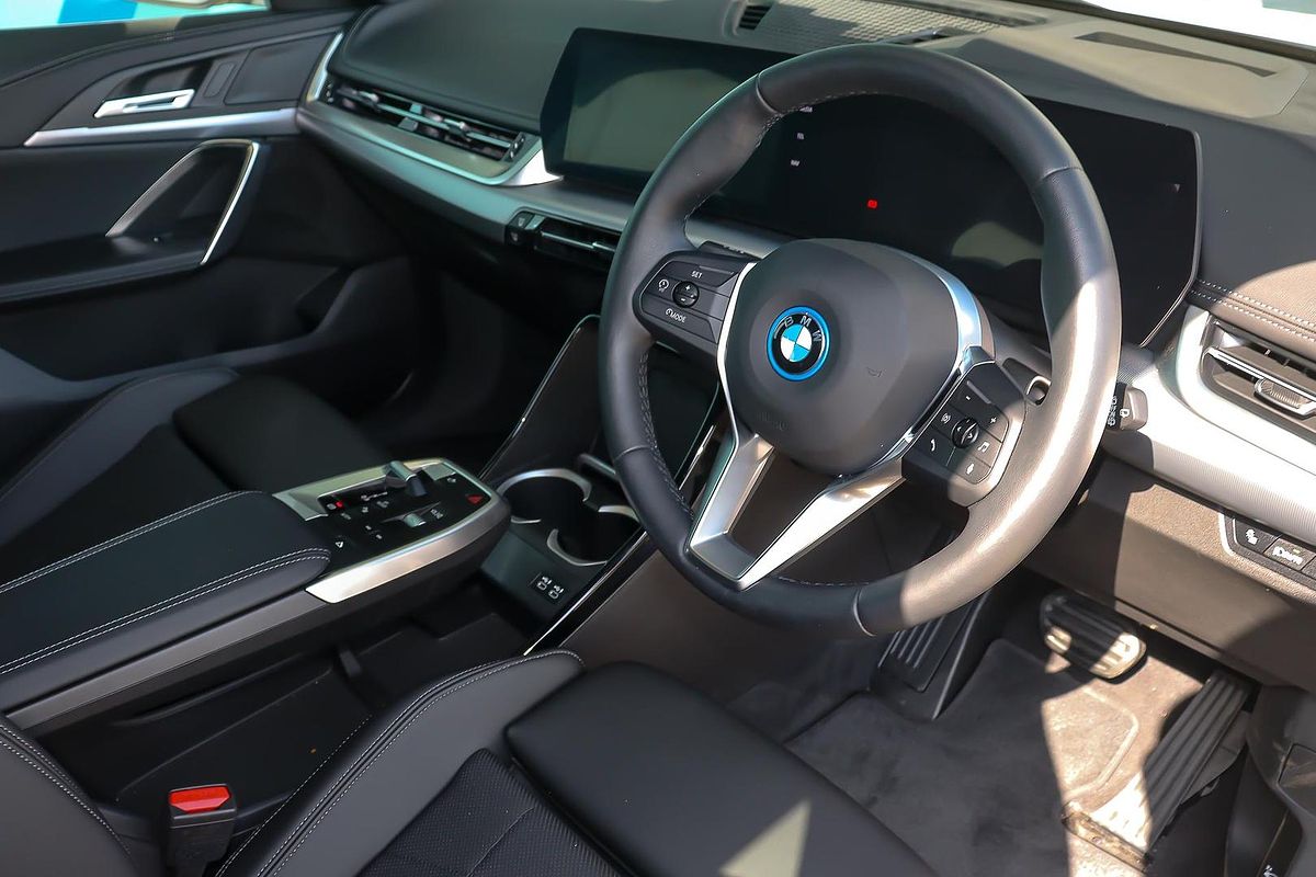 2024 BMW iX1 xDrive30 xLine U11