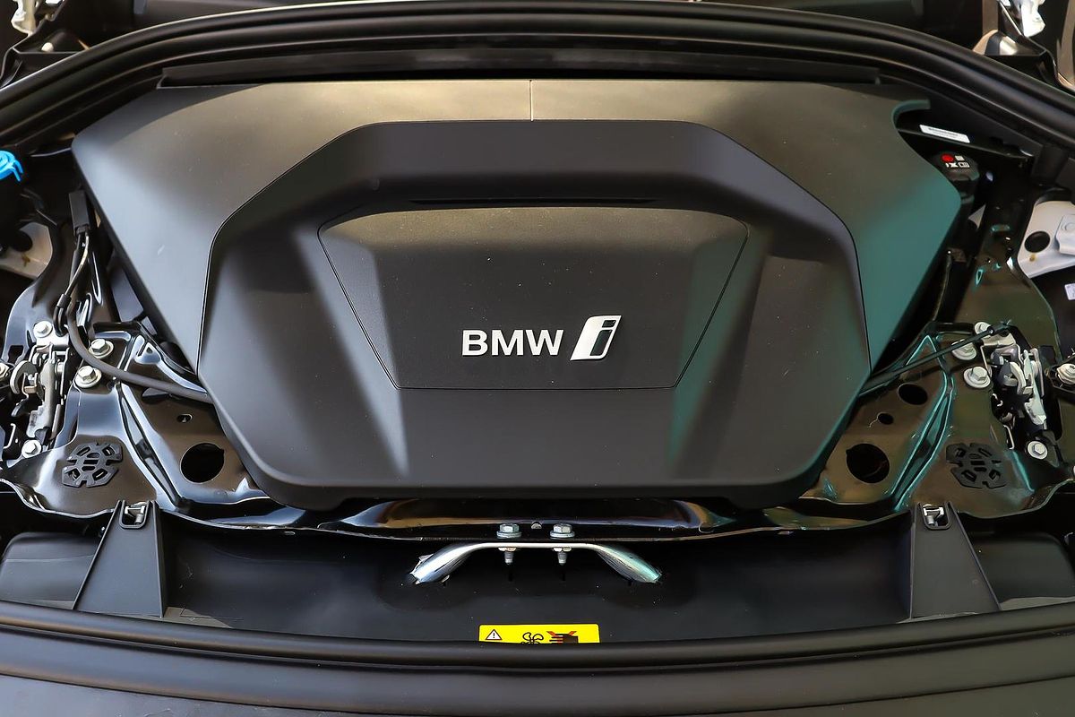 2024 BMW iX1 xDrive30 xLine U11