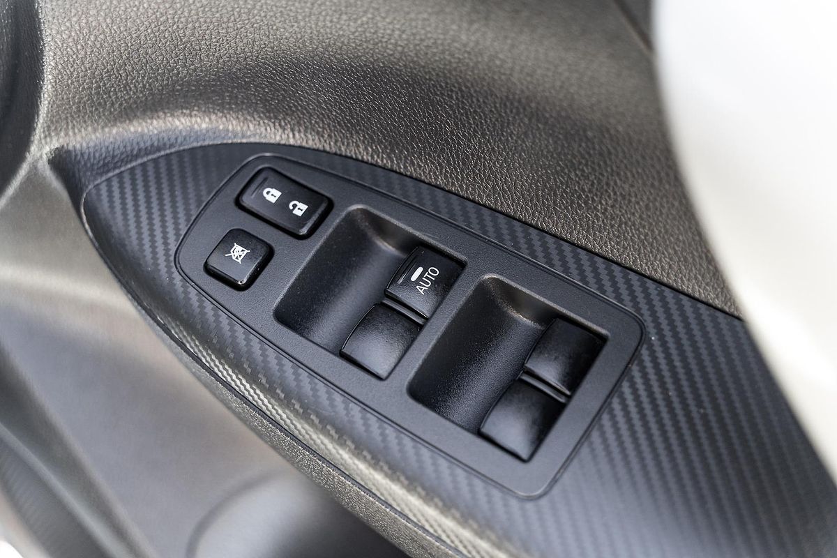 2023 Mitsubishi Eclipse Cross ES YB