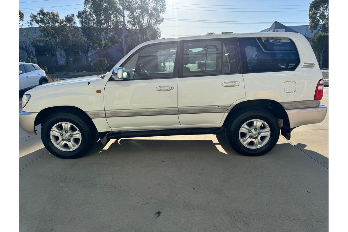 2005 Toyota Landcruiser Sahara UZJ100R