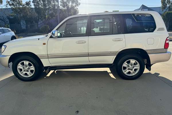 2005 Toyota Landcruiser Sahara UZJ100R