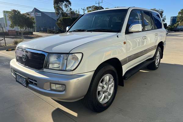 2005 Toyota Landcruiser Sahara UZJ100R