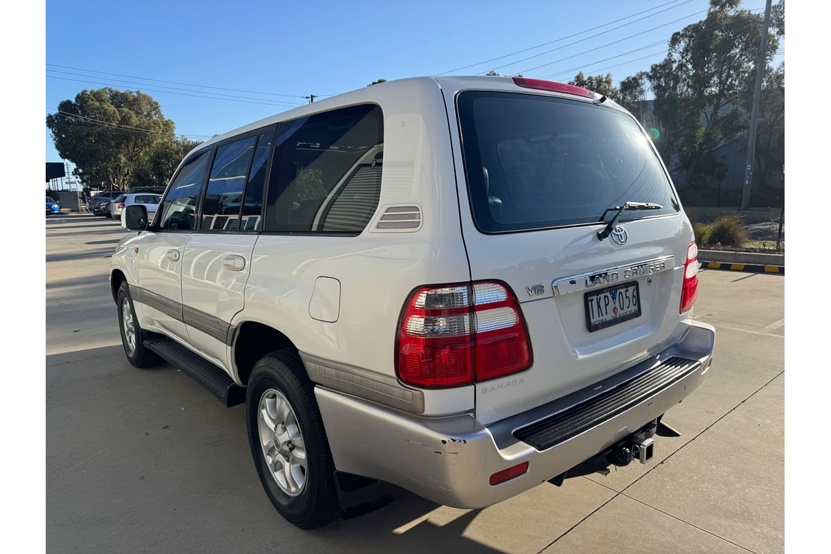 2005 Toyota Landcruiser Sahara UZJ100R