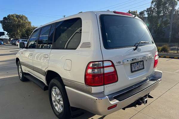 2005 Toyota Landcruiser Sahara UZJ100R