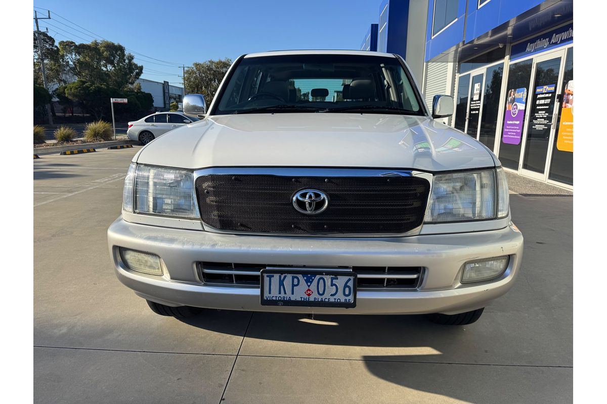 2005 Toyota Landcruiser Sahara UZJ100R